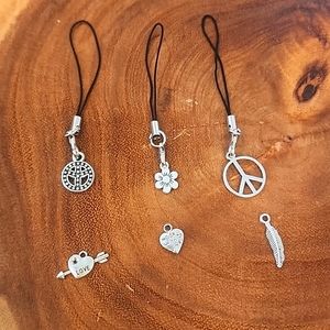 CELLPHONE ACCESSORIES/ NWOT